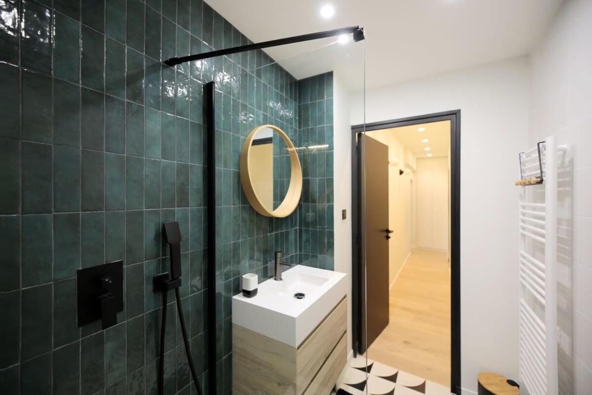 Appartement Familiale Sauna Paris 10 - 8P - Flat-Guest Buitenkant foto